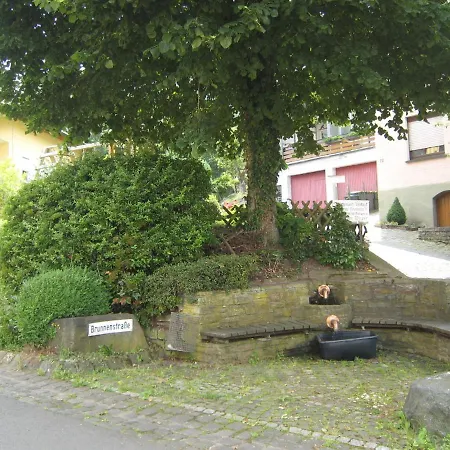Attractive Holiday In With Garden
